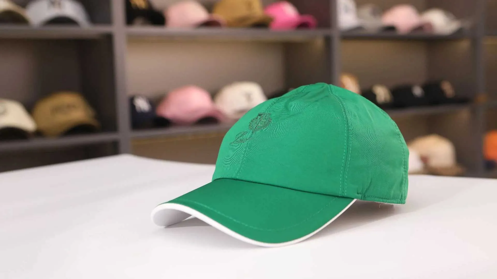 DHgate.com:Premium Quality Mens Ball Caps: Solid Color