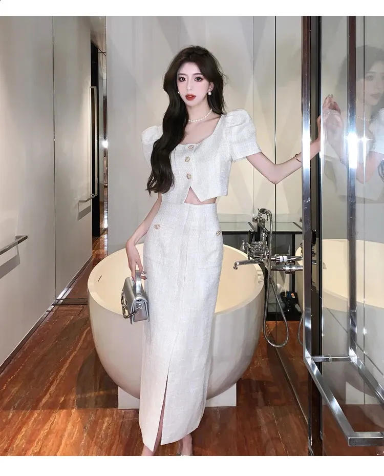 セットアップ HUECLOSET CELEB SQUARE NECK 2-PIECE SET DHgate.com:Chic Summer Two Piece Set: Square Collar Crop Top