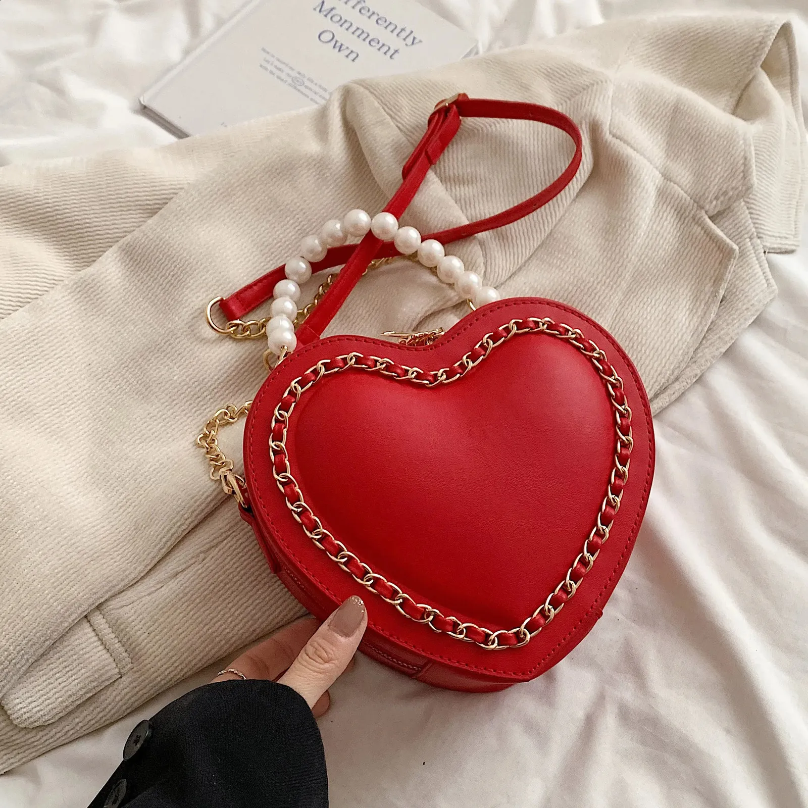Ameri VINTAGE（アメリ ヴィンテージ）HEART LADY PEARL BAG
