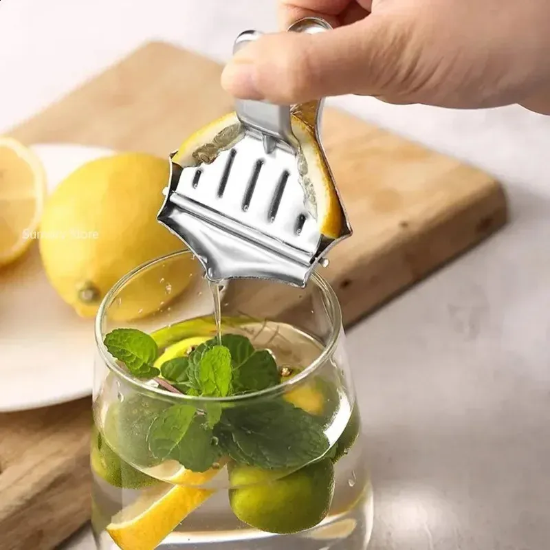 Heavy Duty Citrus Squeezer: Premium Stainless Steel Lemon Lime