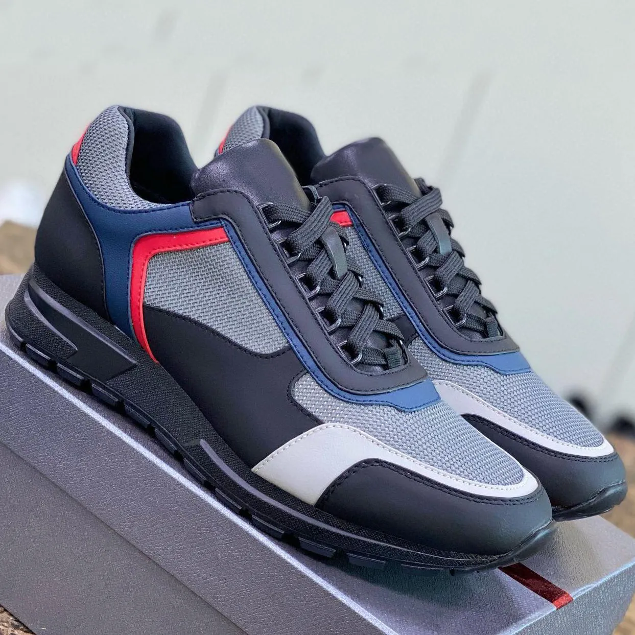 Mens high end trainers discount