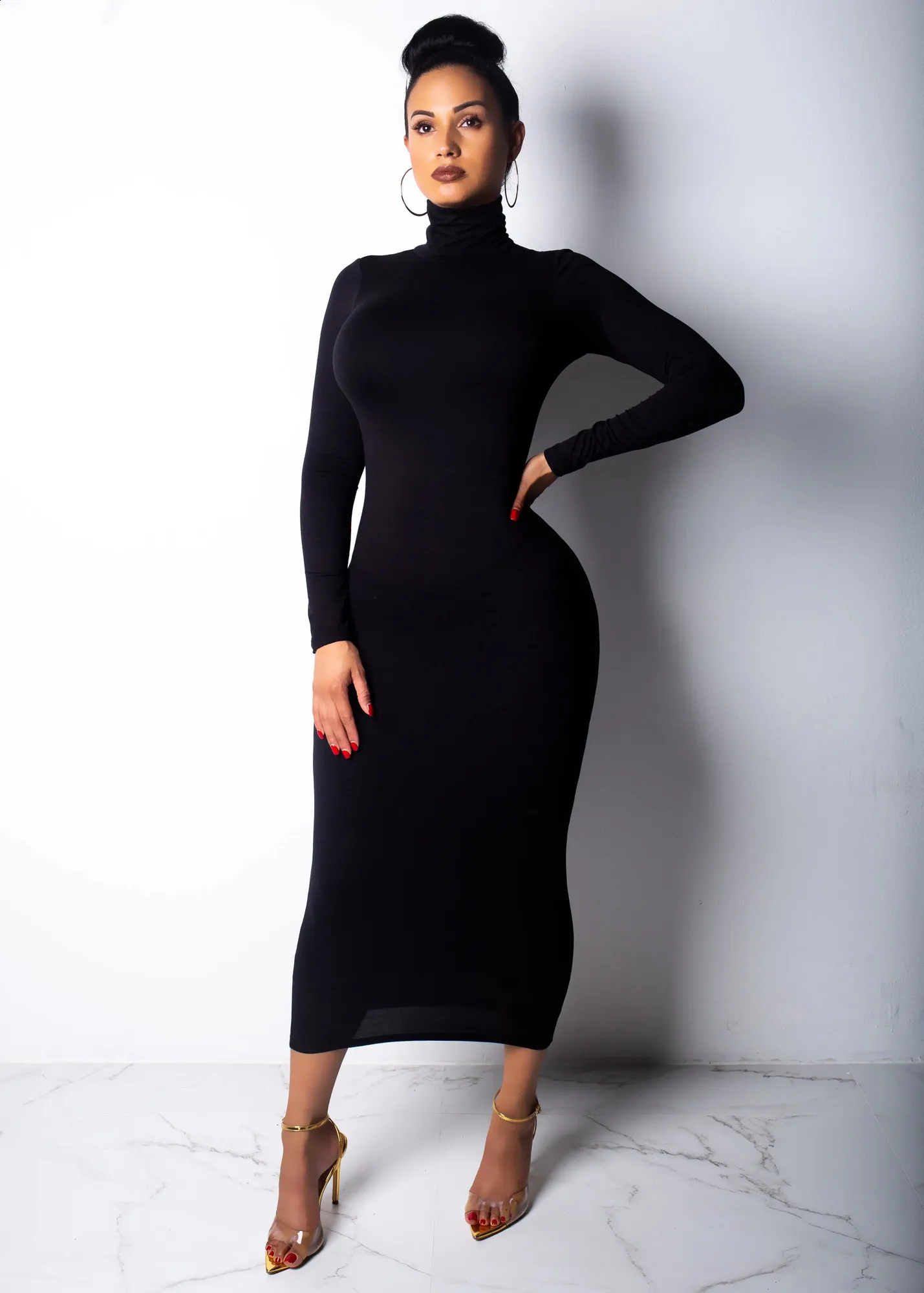 Slim Fit Longuette Ribbed Midi Dress With Long Sleeves And