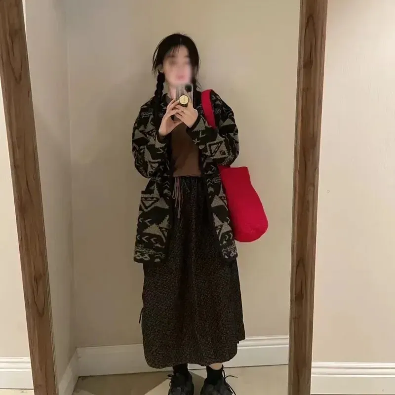 バッグ thistrip online bag y2k vintage Whats in my bag? Thrifted Vintage y2k bag! - YouTube