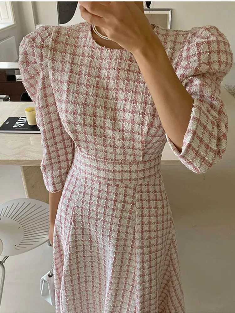 Korean Chic French Style Tweed Dress for Women - HMA Pink Plaid Woolen Celebrity Vestidos (240816)