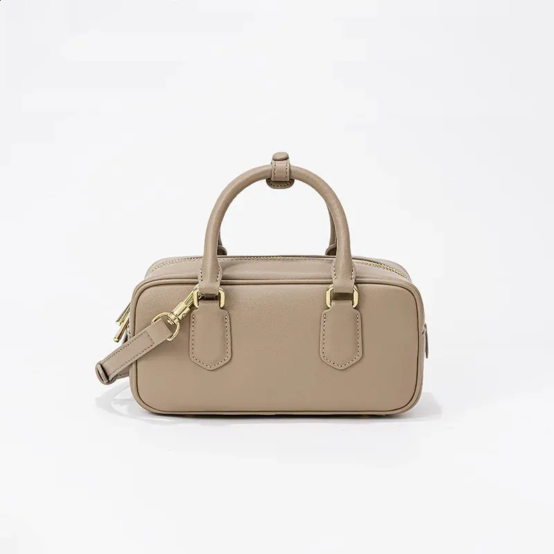 新品未使用★MEKEARISA★BOSTON BAG ・Dates Brown 新品未使用☆MEKEARISA☆BOSTON BAG ・Dates Brown - メルカリ