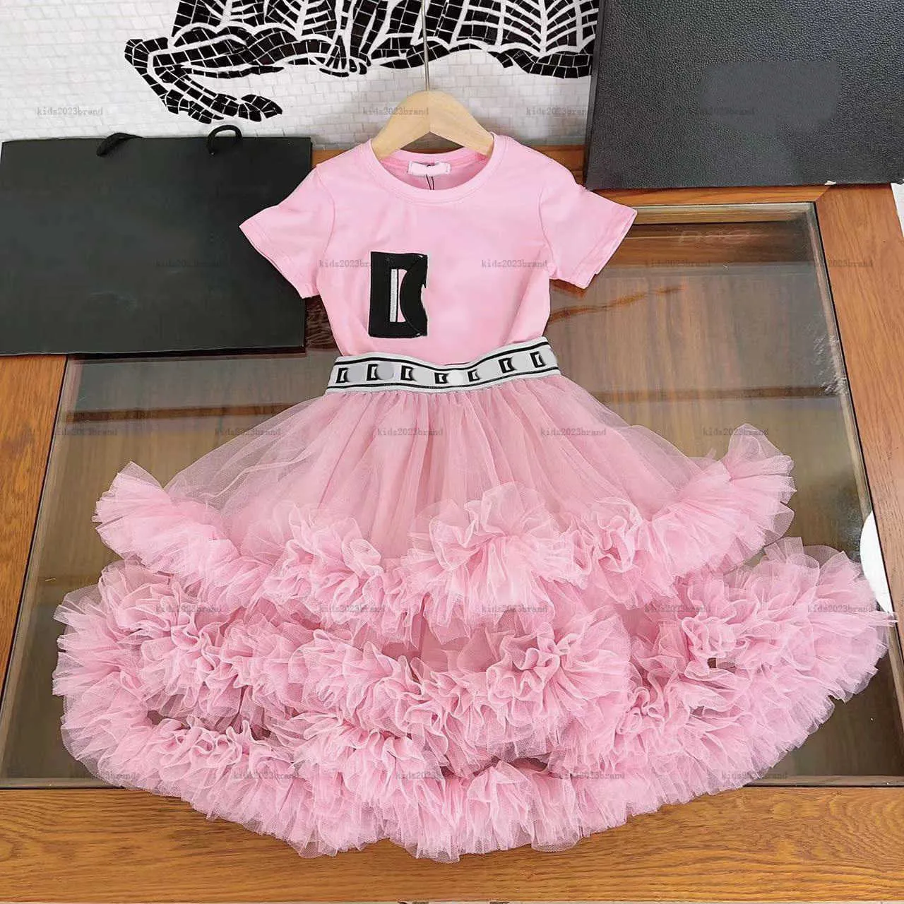 New skirt set kid sets kids designer clothes girls Round neck Pure cotton letter embroidery t shirt cake Net yarn long Half skirts suit High quality