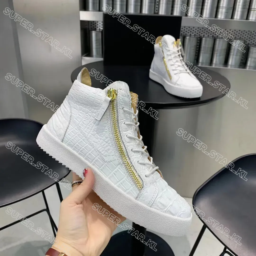 スニーカー Golden SNEAKER (GWF00101F002714 81579) DHgate.com:Mens High Top Fashion Sneakers - Designer
