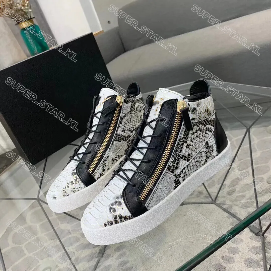 スニーカー Golden  SNEAKER (GWF00857F006868) adidas ZX 500 RM Bold Gold for Sale | Authenticity