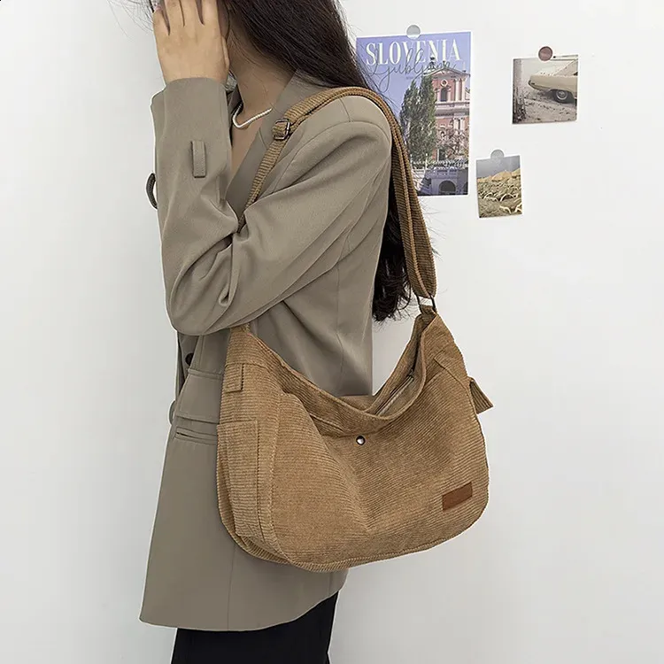 accent rope shoulder bag／khaki DHgate.com:Khaki Corduroy Crossbody Slouch Bag - Soft
