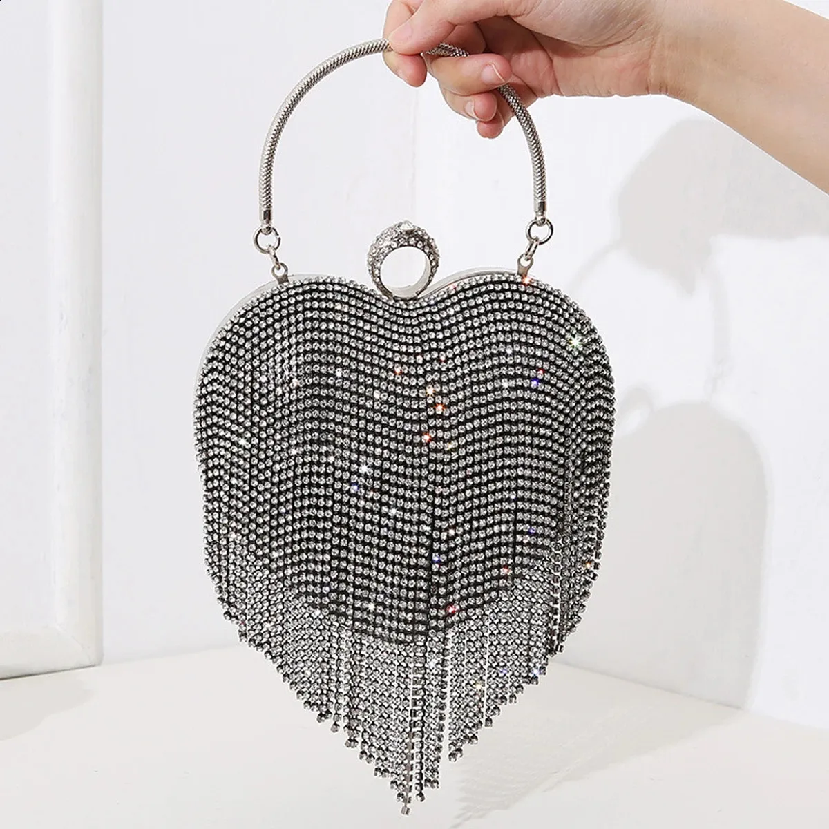 期間限定値下げsilver crystal heart clutch Silver Rhinestone Heart Clutch - All Accessories | Red Dress