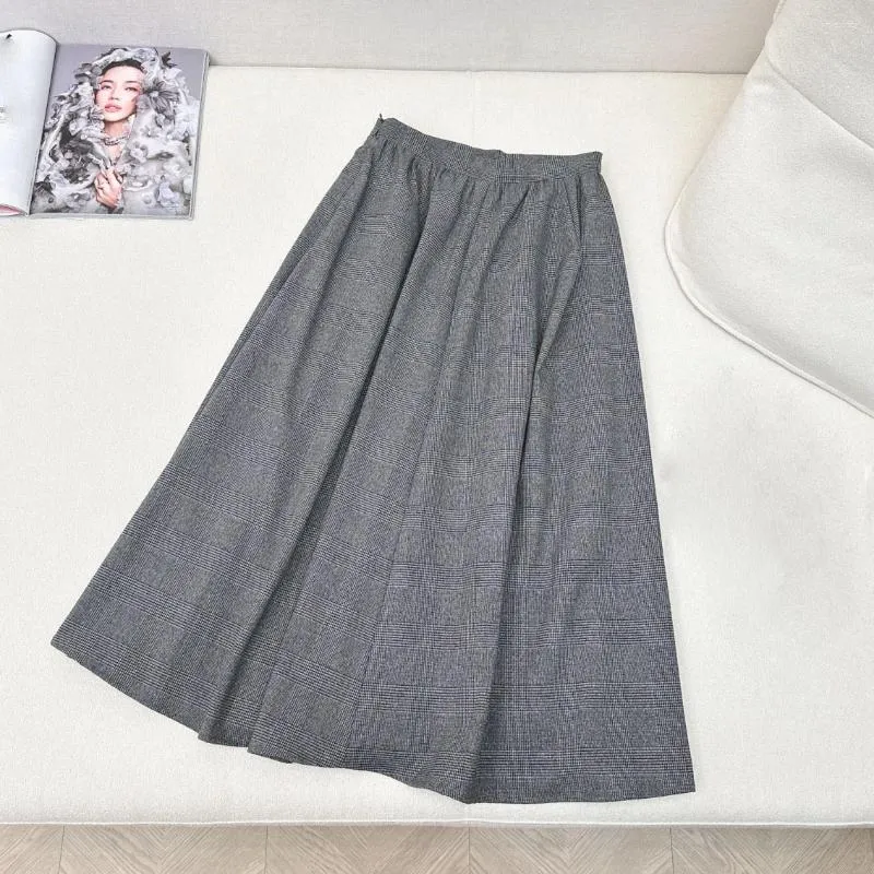 Vintage Plaid Three Dimensional Pommel Elastic Waist Midi Skirt 