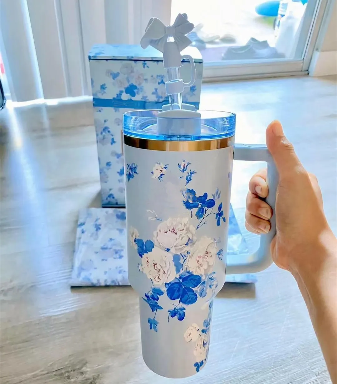 OGGI Bicchiere da 1180 ml con manico, cannuccia e coperchio, grande bottiglia d'acqua, tazza da caffè da viaggio, tazza termica in acciaio inox, isolamento sottovuoto, per bevande calde e fredde