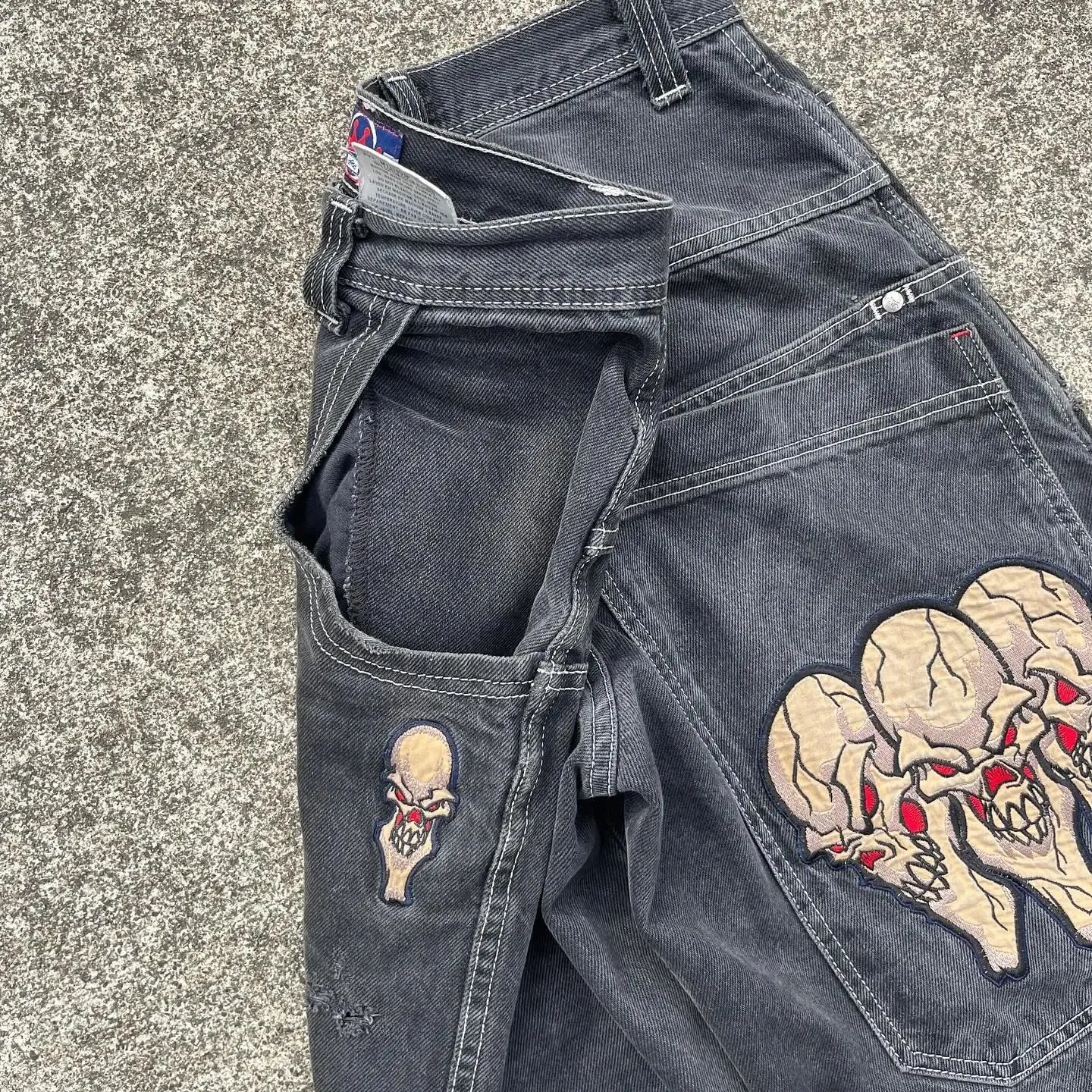 Vintage Graphic Print Skull Embroidered Denim cargo pants Vintage Graphic Print Skull Embroidered Denim cargo pants