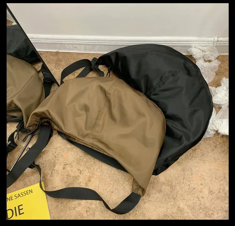 バッグ jiazi DHgate.com:Spacious Nylon Crossbody Bag: Lightweight