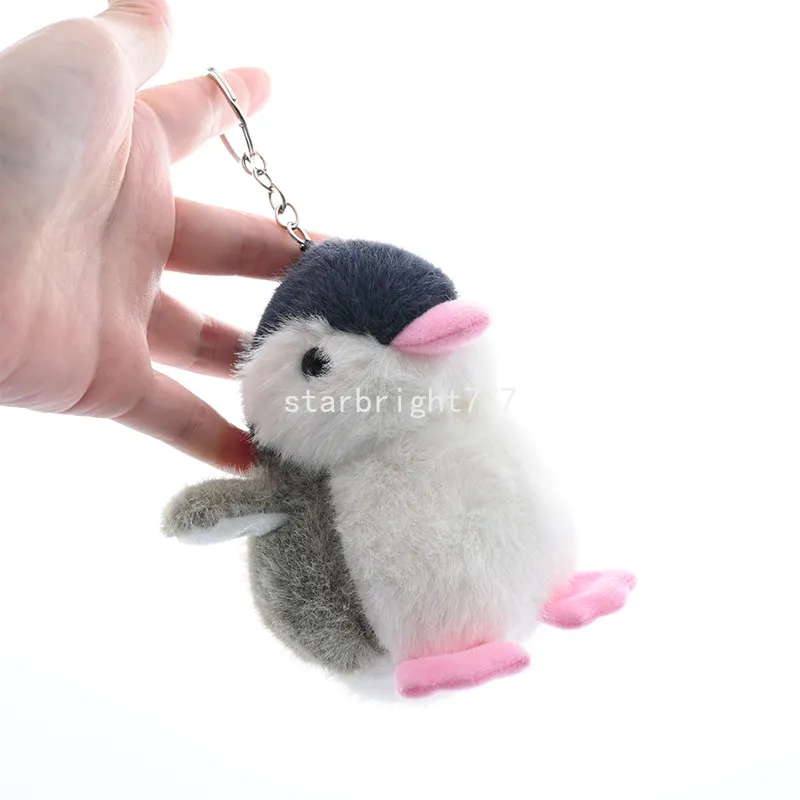 漫画のペンギンのぬいぐるみキーチェーン かわいいバッグペンダントと