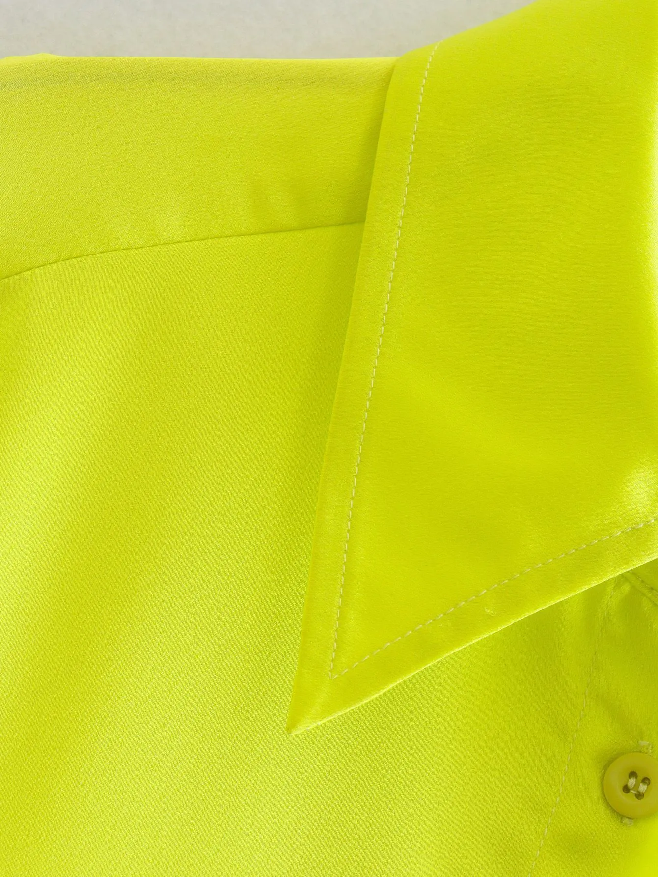 neon color dress shirts Mens Dress Shirt Neon Green Modern Fit Wrinkle-Free Cotton Blend Amanti NEW