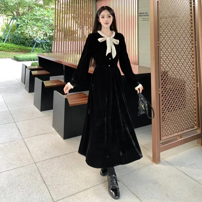 Korean Style French Velvet dress with Elegant Bow Splicing and Waist Fitting for Plus Size Women - Style 240824