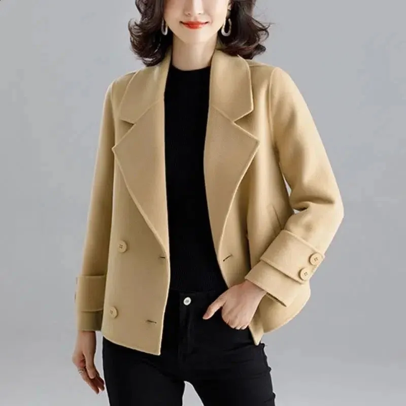 Wool Blend Short Overcoat for Women Stylish Winter Outwear with Slim Collar