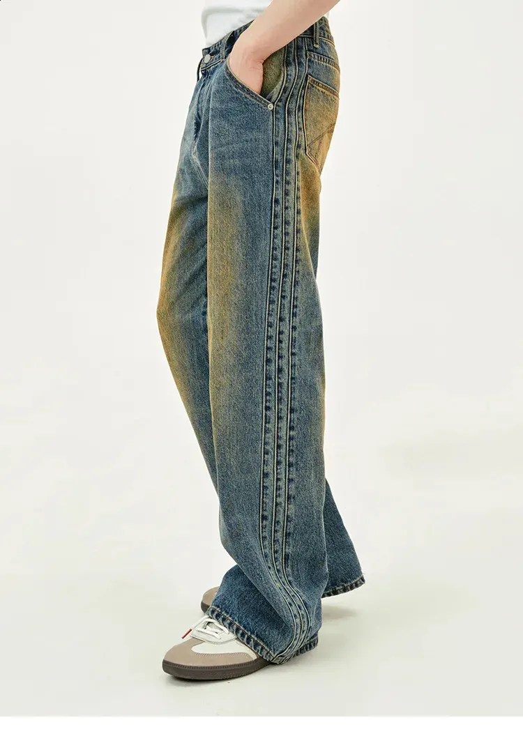 Nostalgic Yellow Mud baggy jeans for Men - Distressed Nostalgic Yellow Mud baggy jeans for Men - Distressed