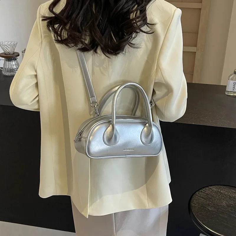 Chic Leather Shoulder Bag: Small Crossbody with Handle, Trend