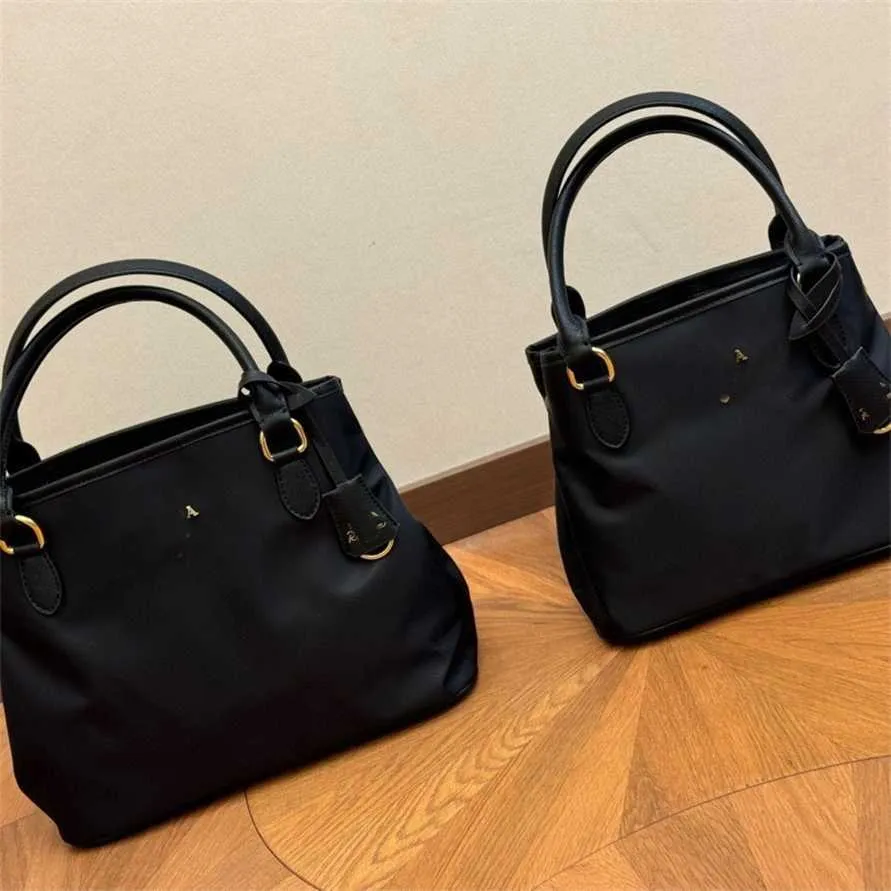 Evening Bags Purses This years for women 2024 new feel handbag super popular handheld open bag large and small sizes