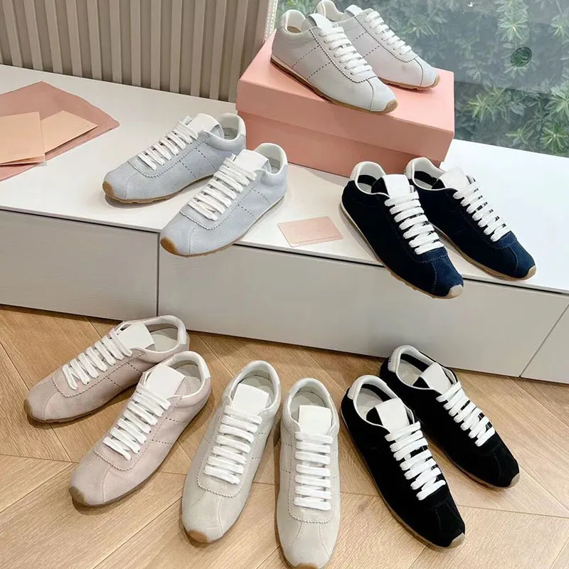 Breathable Leather Ladies Bowling Shoes For Women Classic Low Top Design Lightweight And Versatile Training Footwear In Sizes 35 45 From Brandshoes68 77.21 DHgate.Com