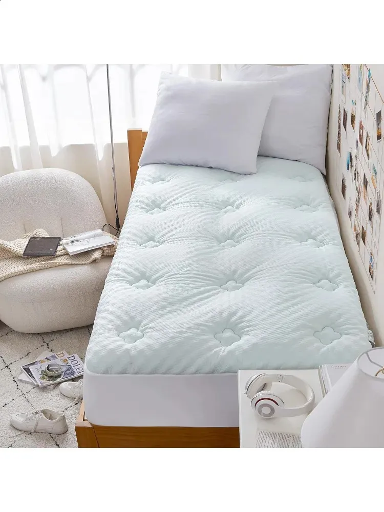 air conditioned mattress topper