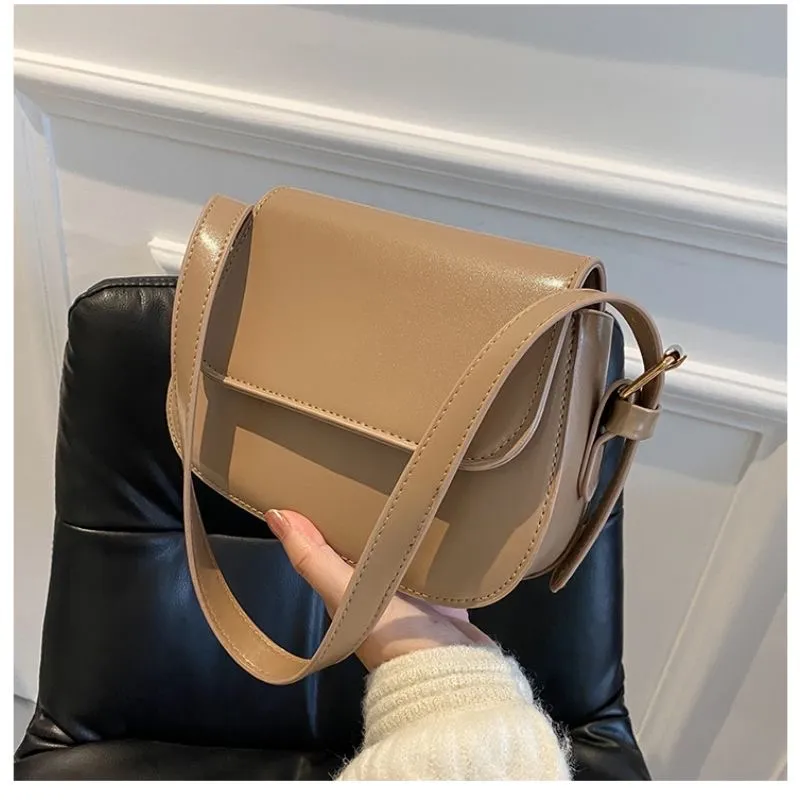 Handbag Shoulder Tote Handbags Designer Purse handbag Small Bag staff lock Fashion Shoulder Bag Casual Large Capacity Shopping Satchels beige Clutch