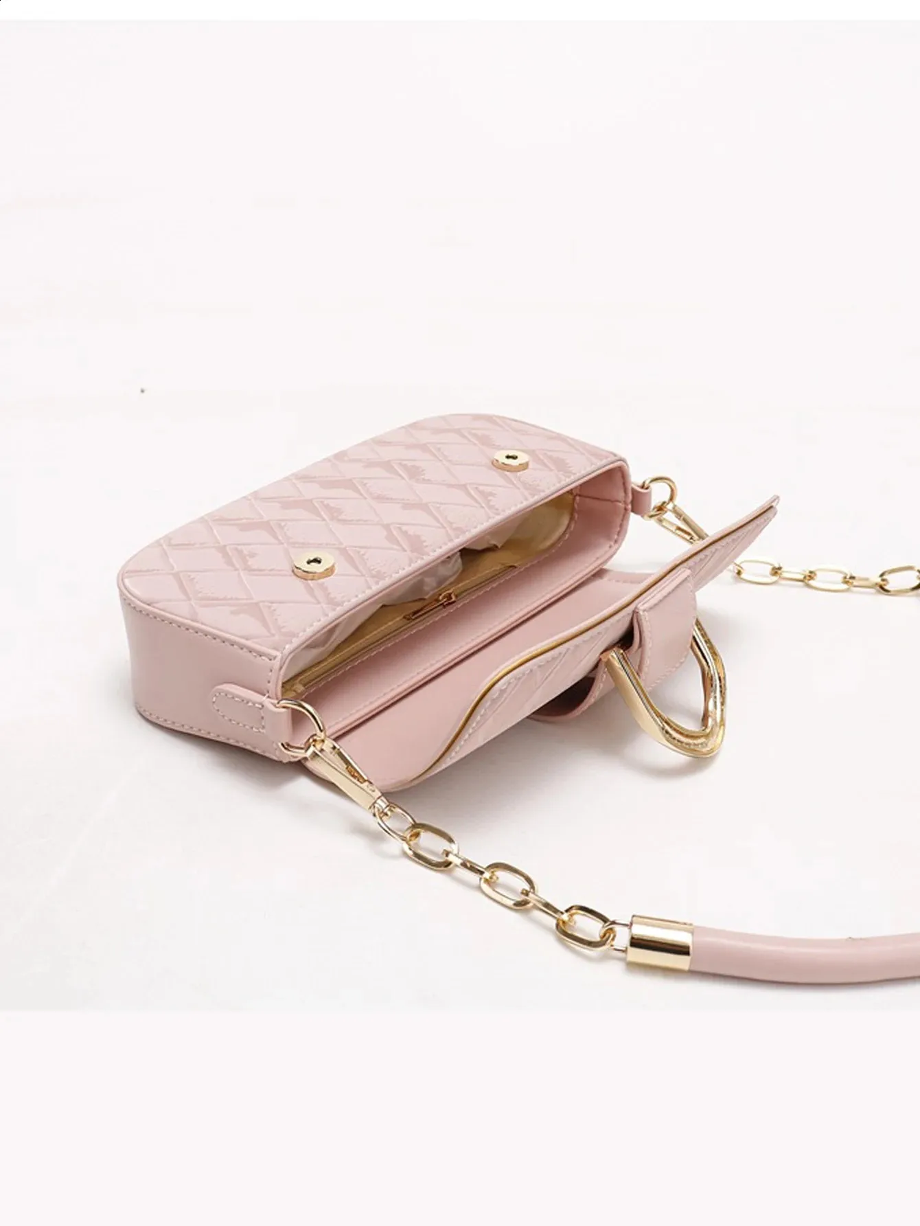 Office worker whitecollar highend underarm bag 2024 minimalist temperament single shoulder crossbody sweet small squar 240821