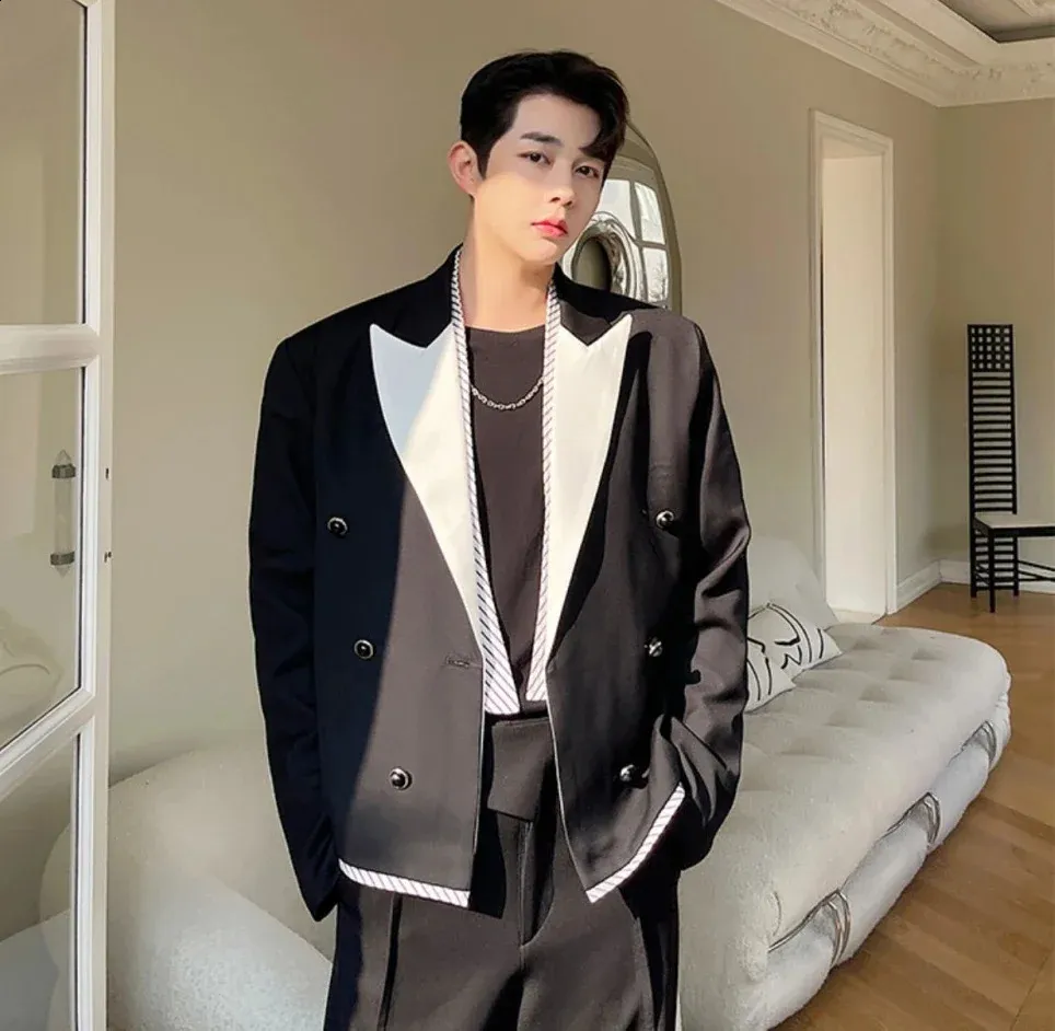 Striped Oversize Jacket: Double-Breasted Mens Suit Blazer
