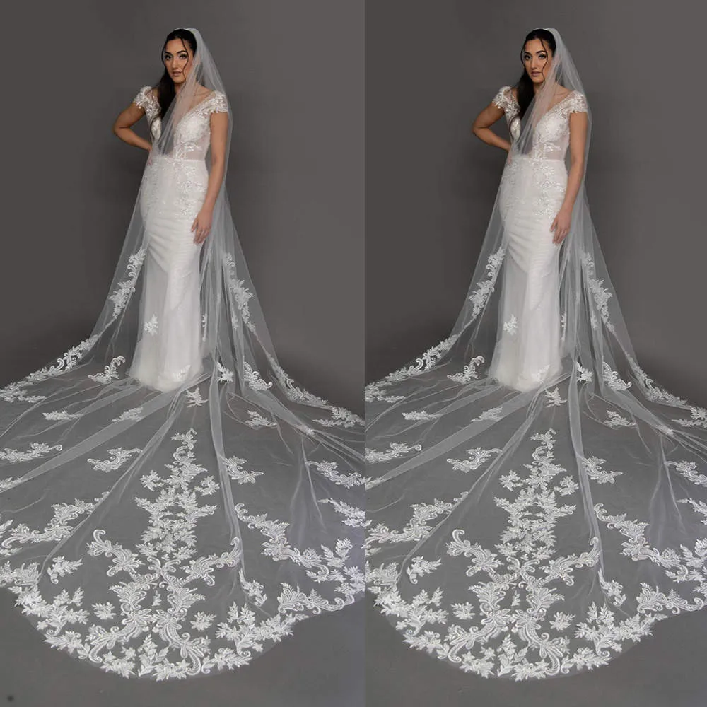 Elegant Wedding Veil With Lace Appliques 3M Royal... From  display picture 1