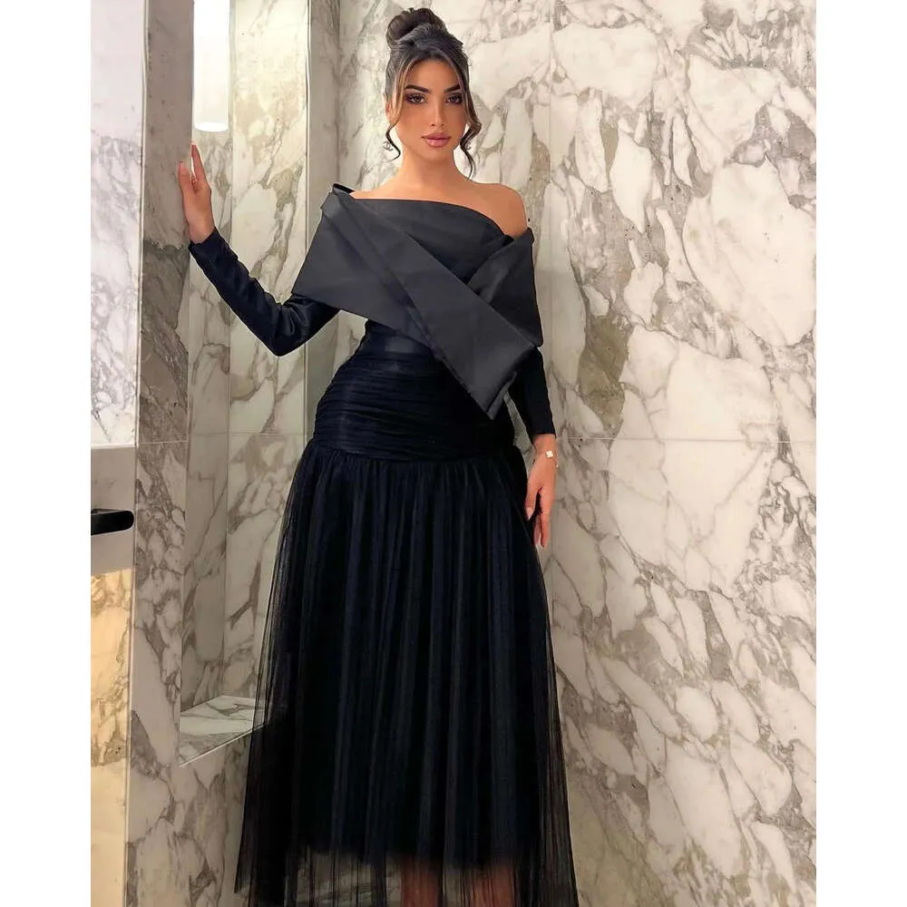 Long Sleeve Prom Dress with Sweep Train Backless Design for Petite Women  from Dhgate Prom Dresses - price 241.65