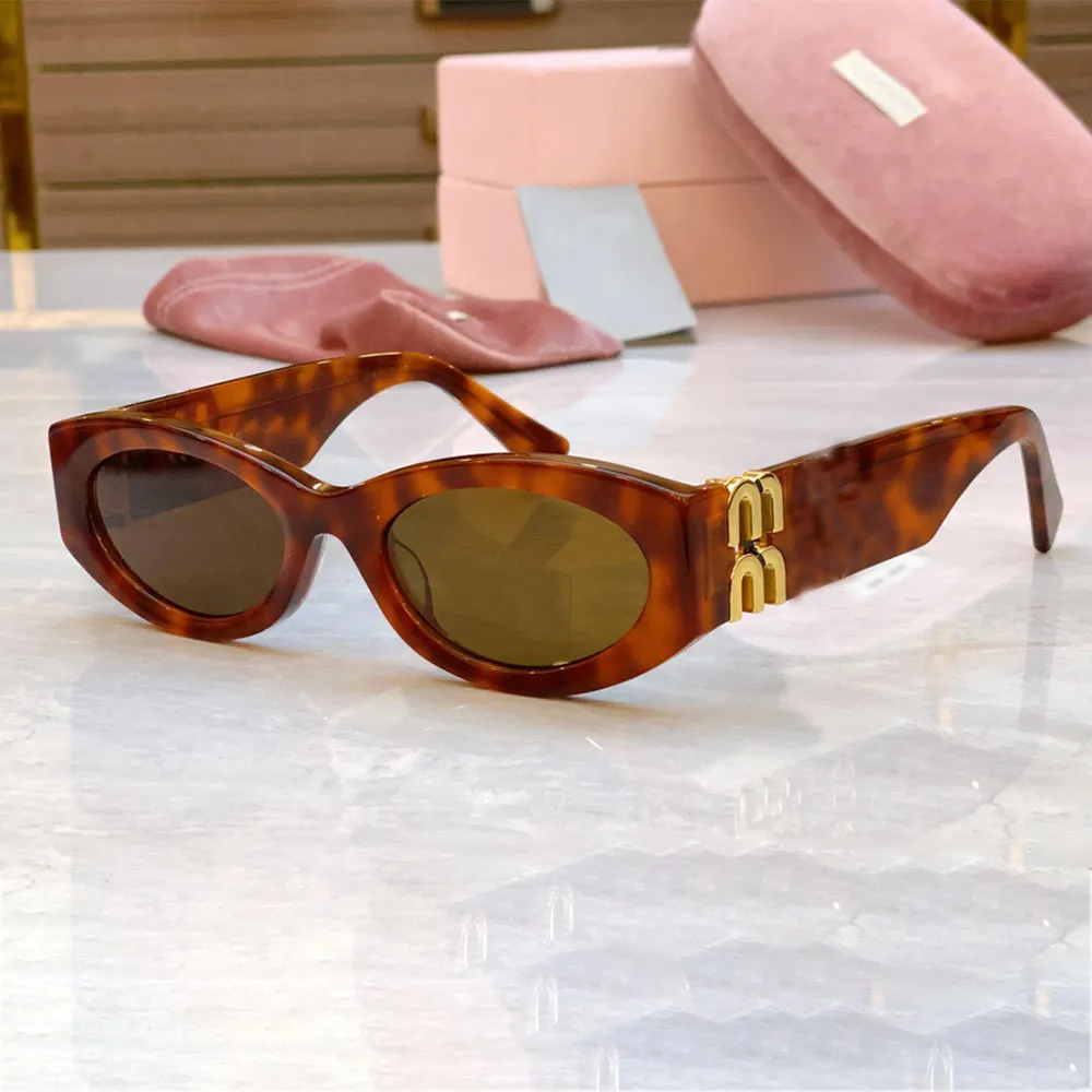 Designer oval plank acetate sunglasses for women with  display picture 1