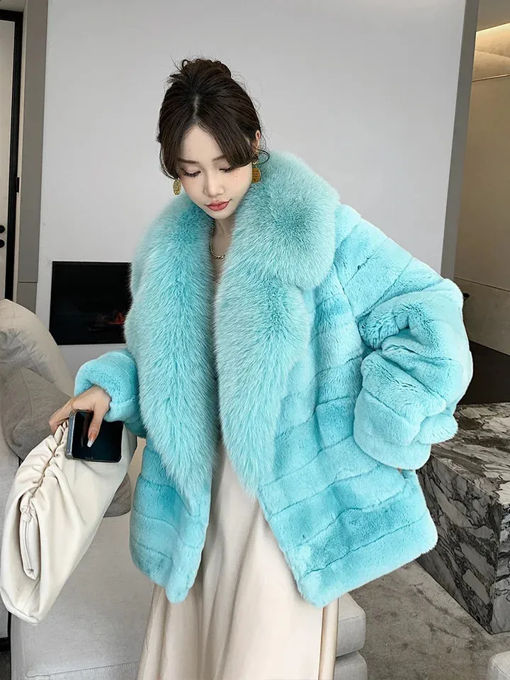 Real Rex Rabbit Fur Womens Winter Coat: Luxurious Fox Fur Collar
