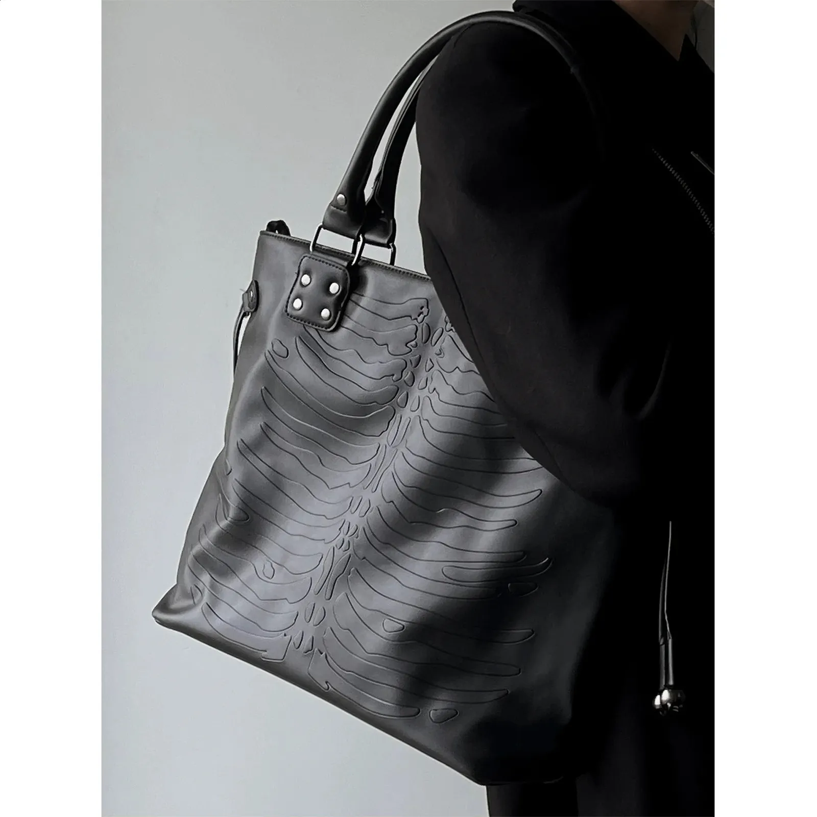 JIAERDI ゴシックダークハンドバッグ女性パンク Pu...を￥7,516 | DHgate