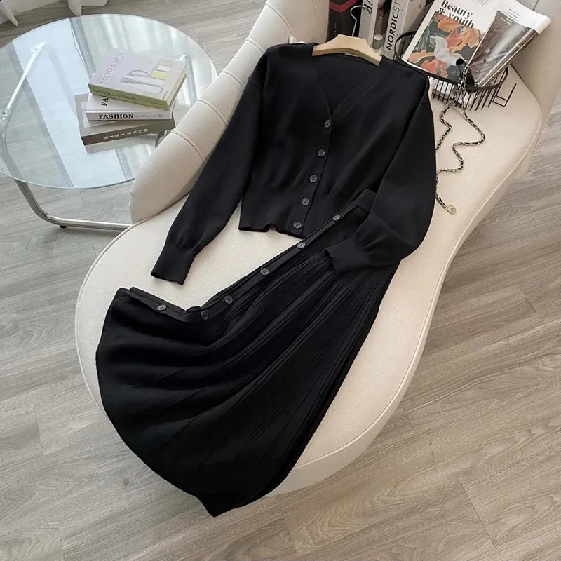 v neck knee length dress for women Charming Evening Dress A-Line V-Neck Knee-Length Short Sleeves Lace-up Pleated Satin Fabric Cocktail Dress Little Black Dress