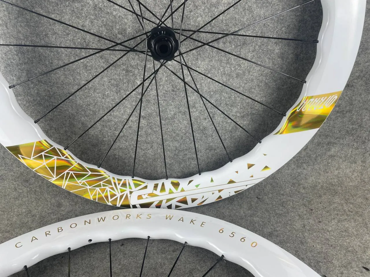 700c roues 60mm pneu carbone roues de route avec moyeu BiteX pilier rayons jante ein 10/11 vitesses jeu de roues de vélo de route 700c 700c roues 60mm pneu carbone roues de route avec moyeu BiteX pilier rayons jante ein 10/11 vitesses jeu de roues de vélo de route 700c