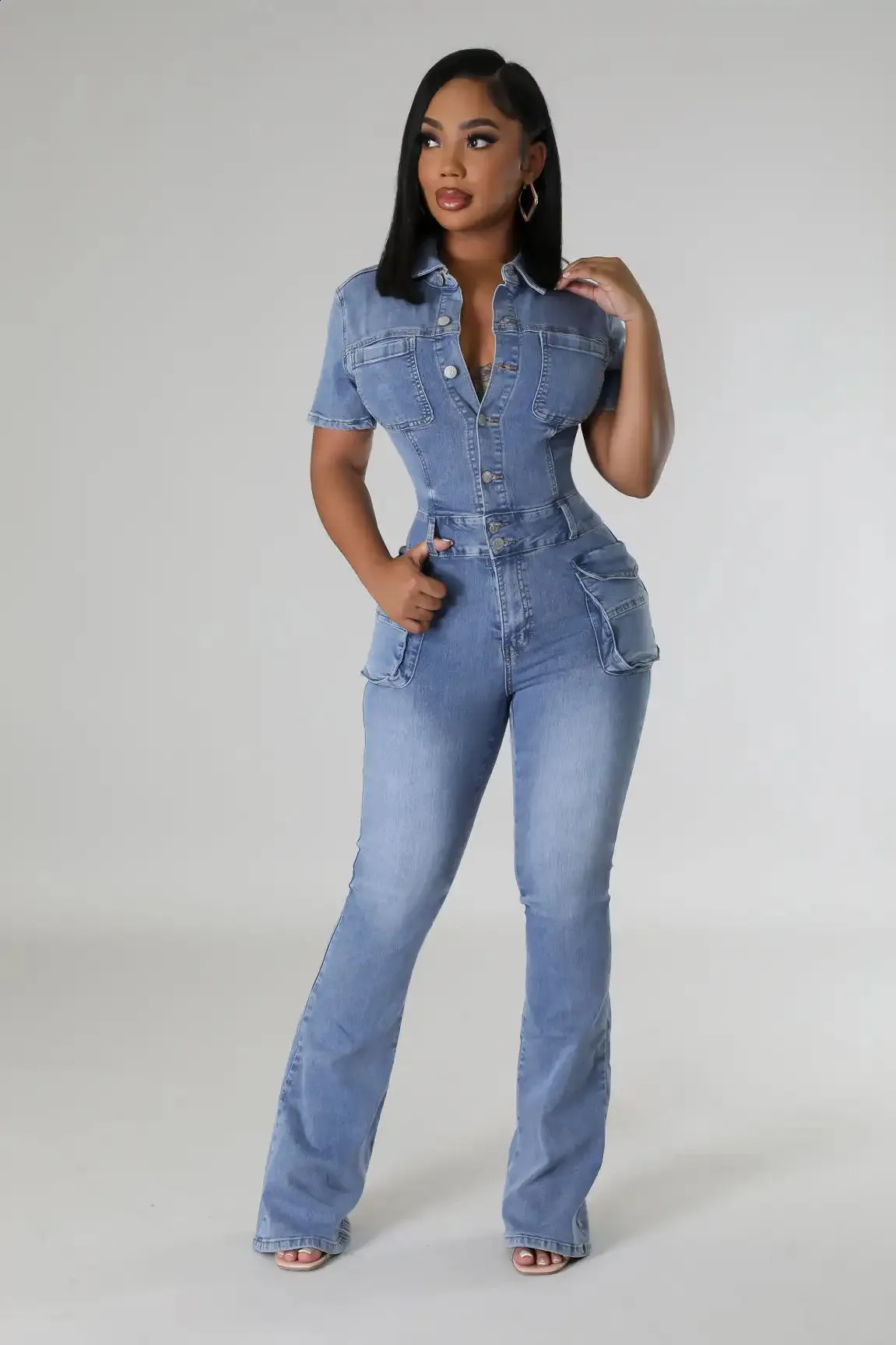 AIYINIY Salopette décontractée pour femme avec boutons irréguliers, combinaison d'été sans manches avec poches, pantalon à jambes larges, pantalon à bretelles, plus, Noir , L
