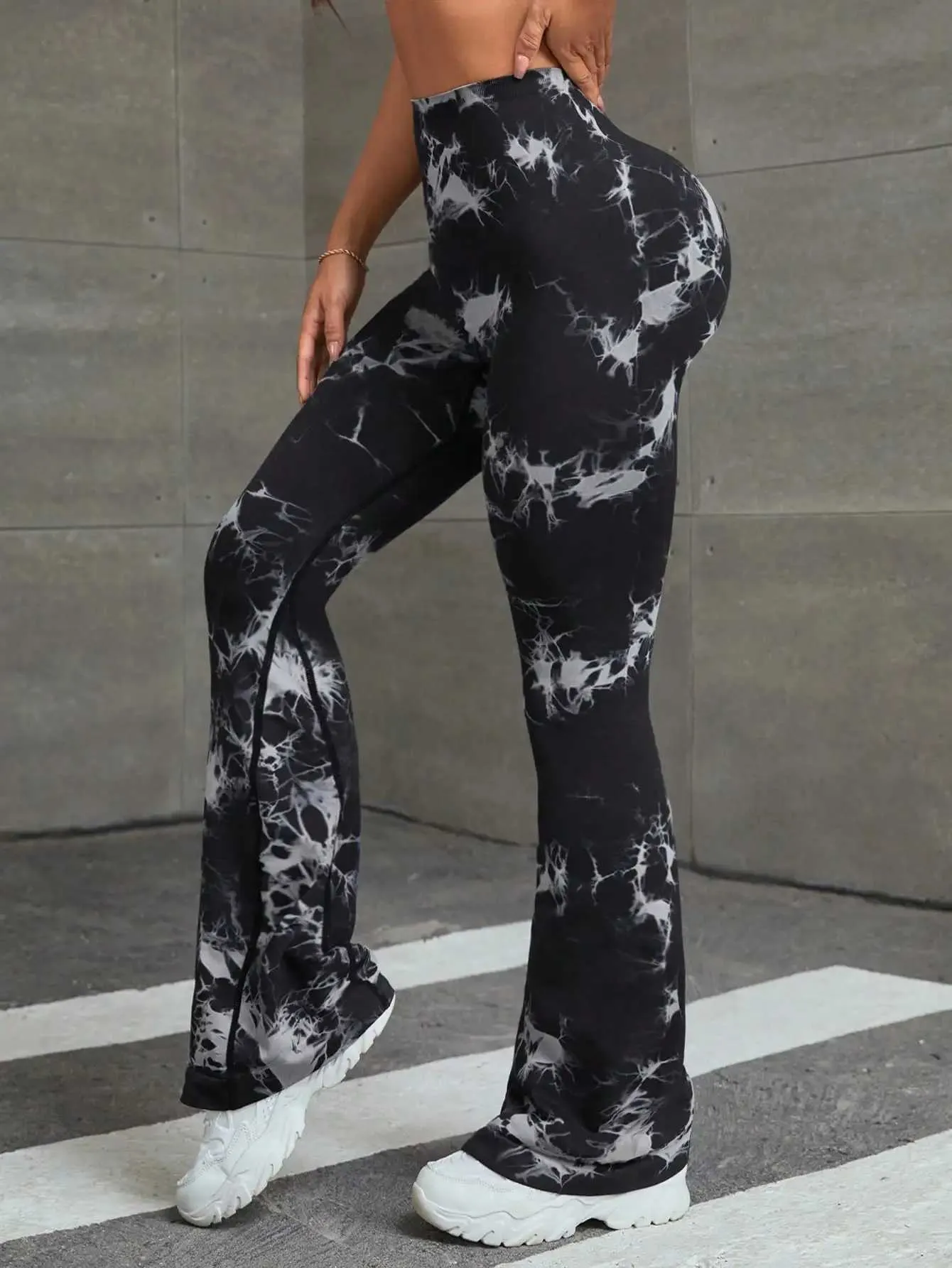 Tie Dye Bell Bottom Leggings Tie-Dye Bell Bottom Yoga Pants High