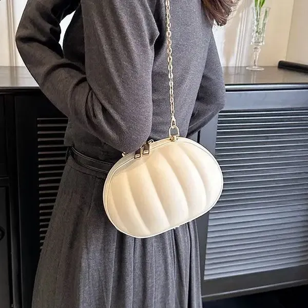 Halloween pumpkin bag mini round crossbody zipper closure PU  display picture 1