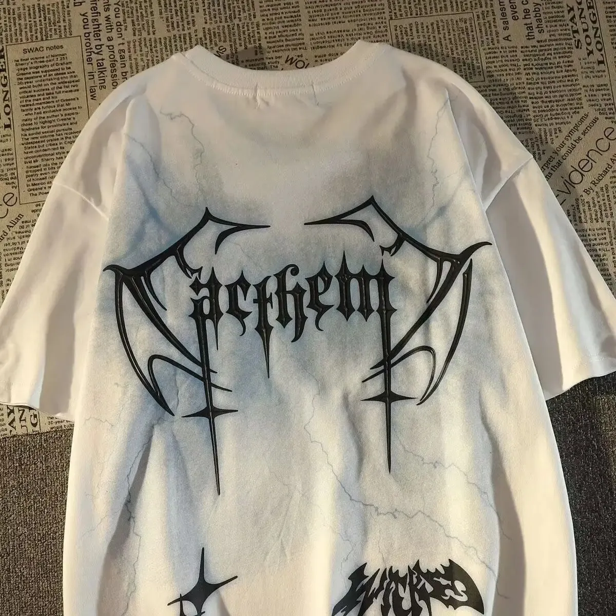 Retro Gothic Letter and Winged T-shirt for Men and Women Casual