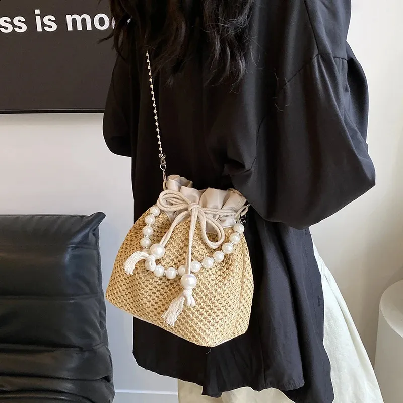 Straw Shoulder Bags Solid Hasp Bucket Versatile Female Tote Bag Handmade Fashion Holiday Casual TopHandle Lady Beach Purse 240822