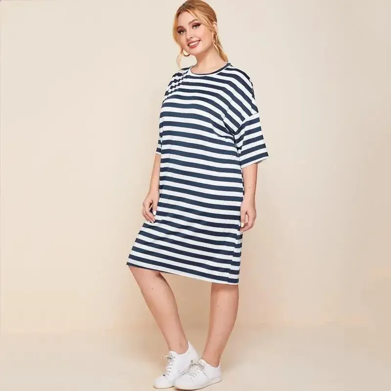 green emerald velvet dress Sail to Sable Tropical Block Print Long Sleeve Tunic Flare Dress Tropical Block Print / L / F25229 main image 0