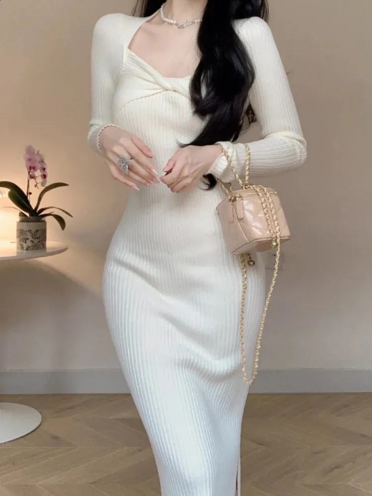 red velvet dresses for women 2022 Red Velvet Prom Dresses for Women – loveangeldress main image 1