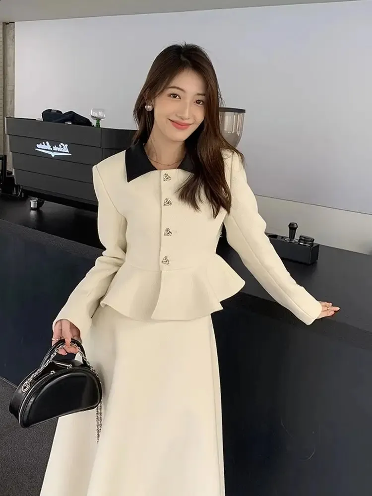 Elegant Jacket and Mini Skirt Set - Korean Style Two-Piece