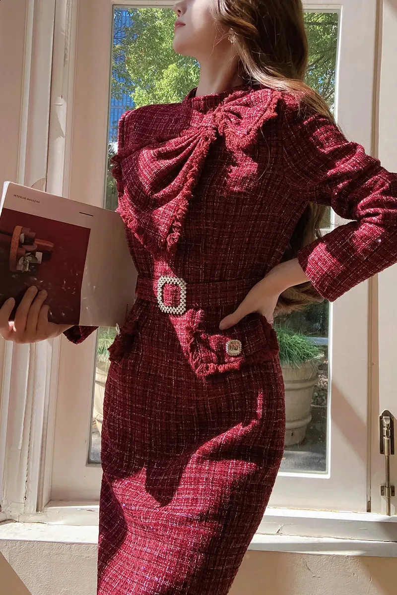 Dabuwawa Tweed Dress: Women's Vintage Bow Bodycon Evening Dress - Slim Empire Waist, Lightweight Suiting Skirt Dabuwawa Tweed Dress: Women's Vintage Bow Bodycon Evening Dress - Slim Empire Waist, Lightweight Suiting Skirt