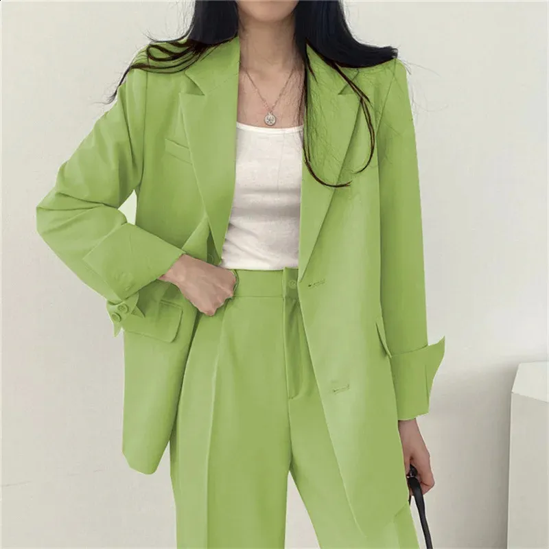 Blazer Femme élégant Unicolore - Coupe Classique Manches Longues - Idéal Bureau, Soirée Ou Look Décontracté - Grandes Tailles Disponibles