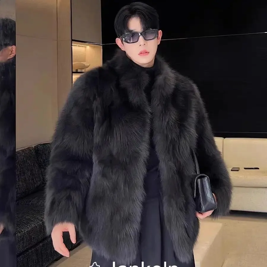 Men's Winter coat of fur - Thick Fox Black Sleeveless Men's Winter coat of fur - Thick Fox Black Sleeveless