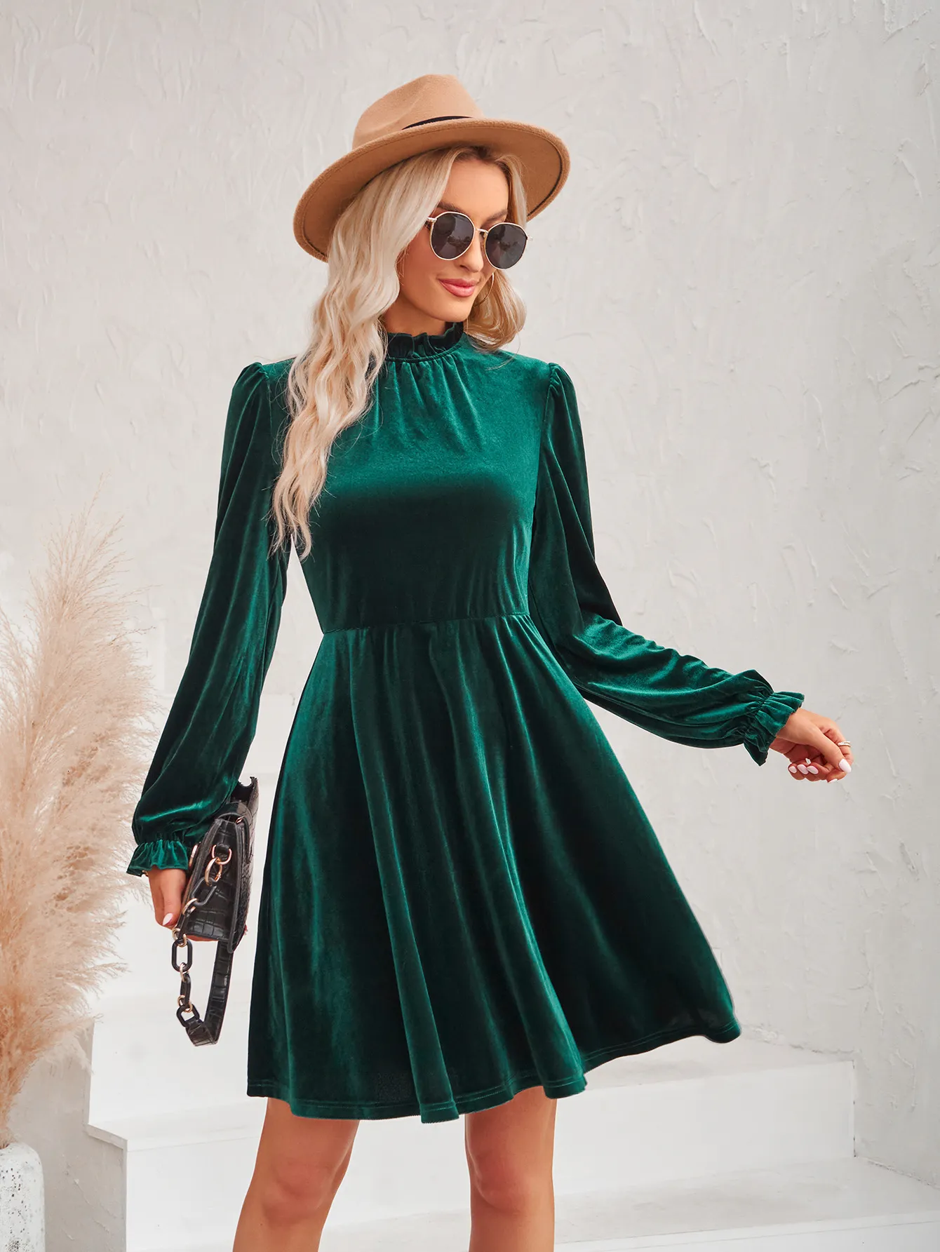 Product Title: Women's Velvet High Neck Long Sleeve Dress with Waist Pulling - Autumn/Winter FashionProduct Description: The Product is a Women's
