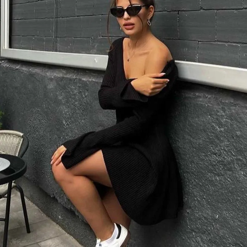 chinese dress ladies Sweater Dress for Women Rib Knit V Neck Casual Slim Fitted Long Sleeve A- Line Flared Pleated Mini Fall Winter Dresses (Black, S) at Amazon Women's  Clothing store main image 0